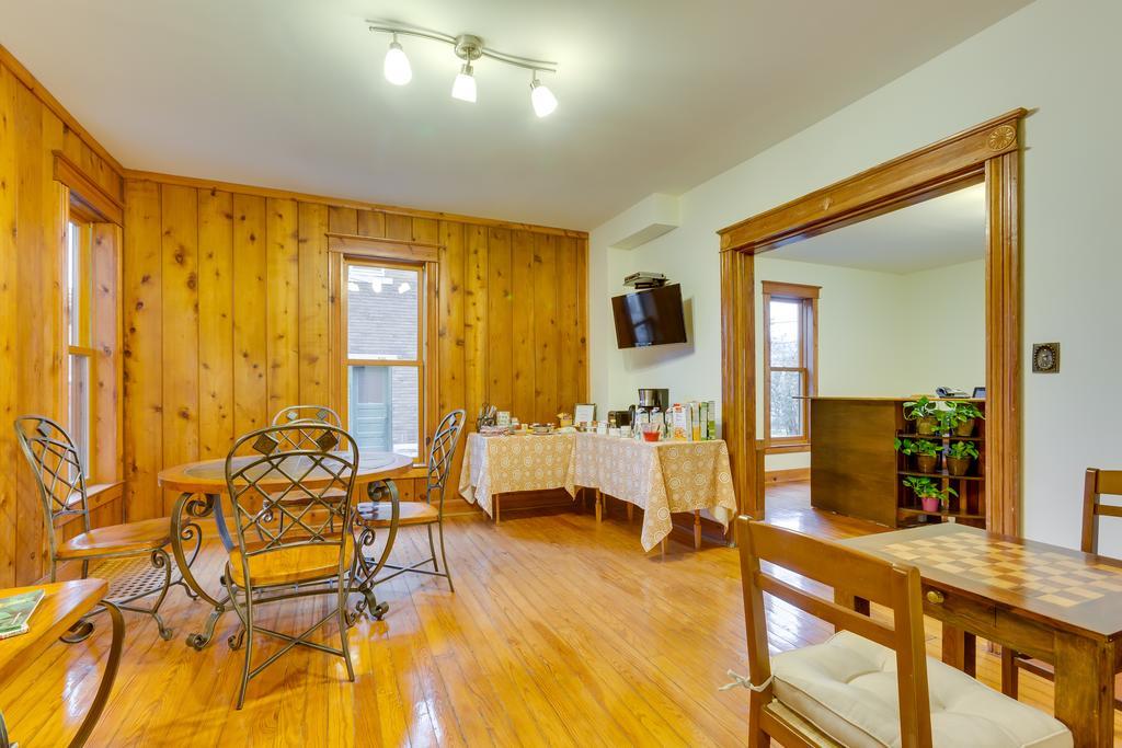 Persimmon Inn Bloomington Eksteriør bilde