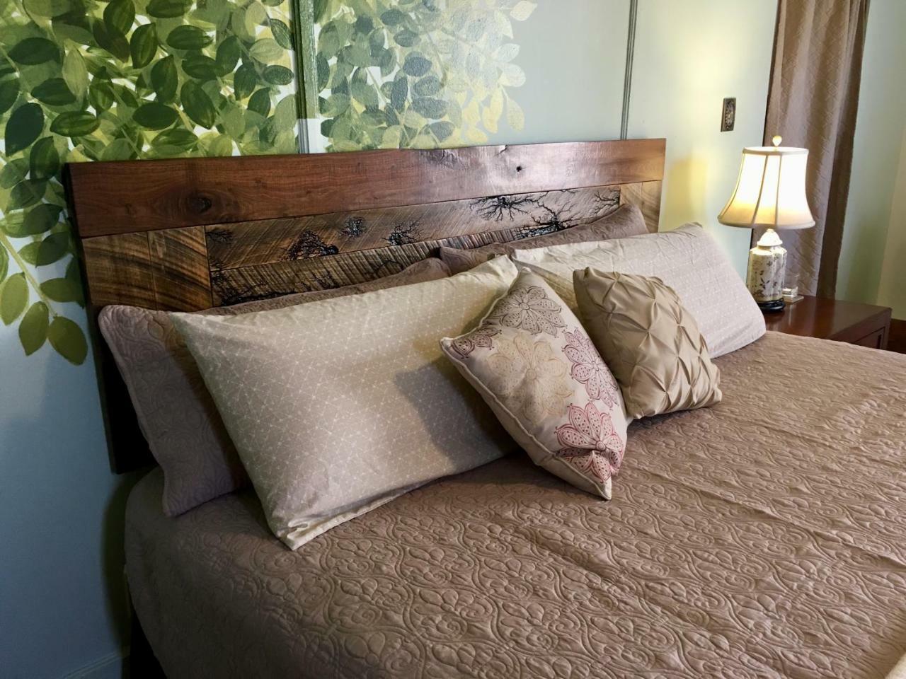 Persimmon Inn Bloomington Eksteriør bilde